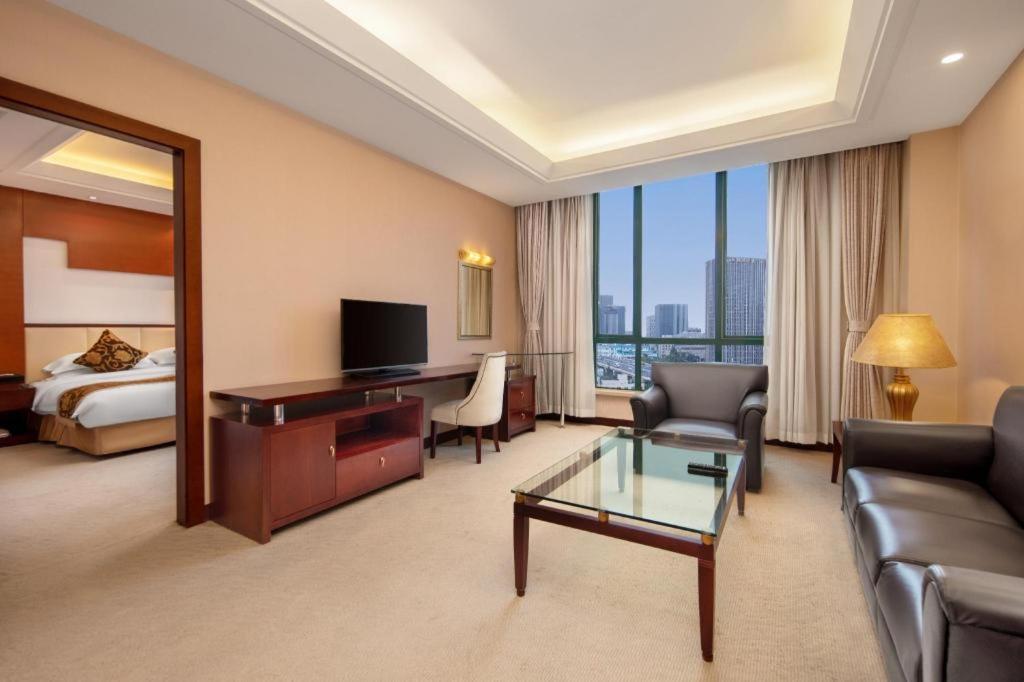Jinrong International Hotel Шанхай Екстер'єр фото